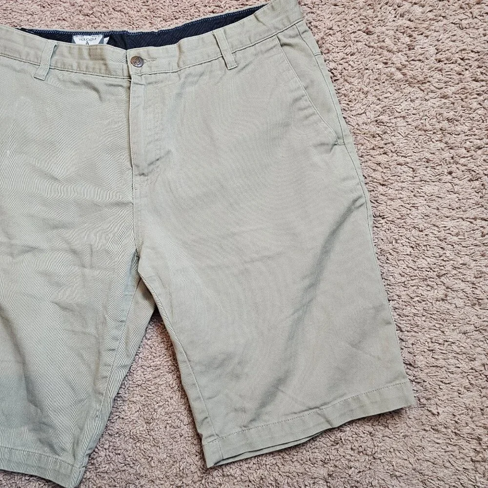 Volcom Chino Shorts Mens 34 Act 36 Tan Stretch Modern Fit Casual Skater Outdoors - Picture 9 of 11